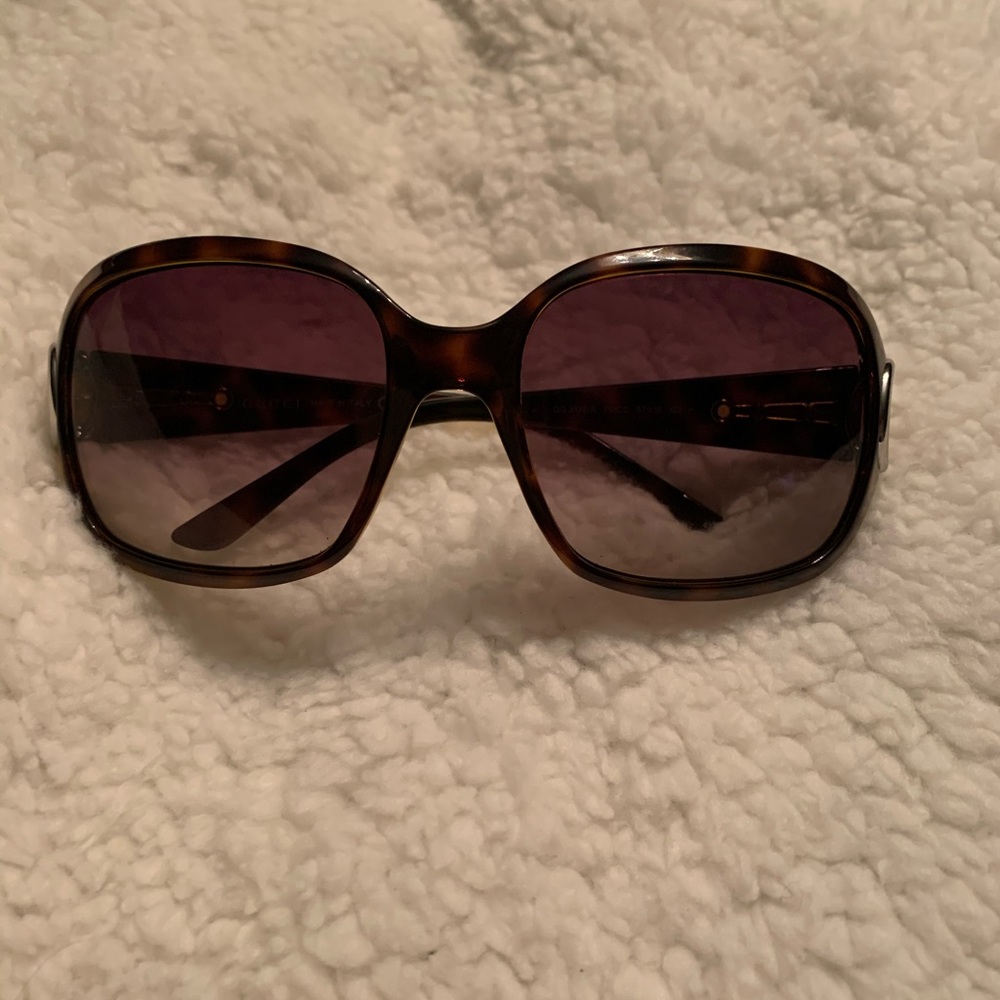 Gucci tortoise shell sunglasses - Picture 3 of 4